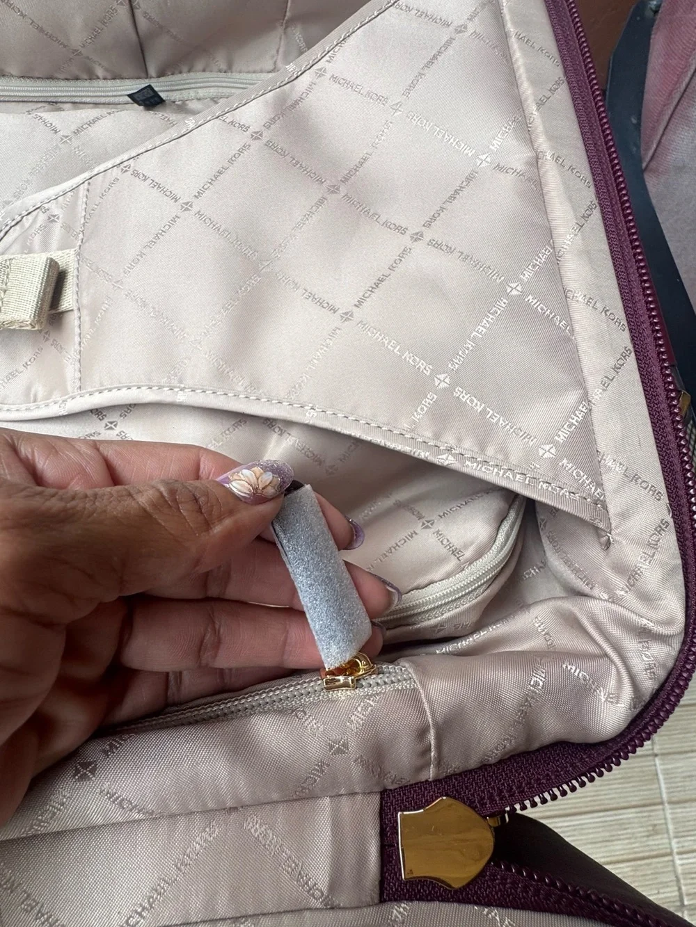 Michael Kors compact michael